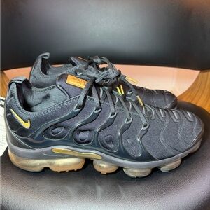 Nike Air Black Gold Metallic VaporMax Plus mens Sz 13 CW7299-001 New